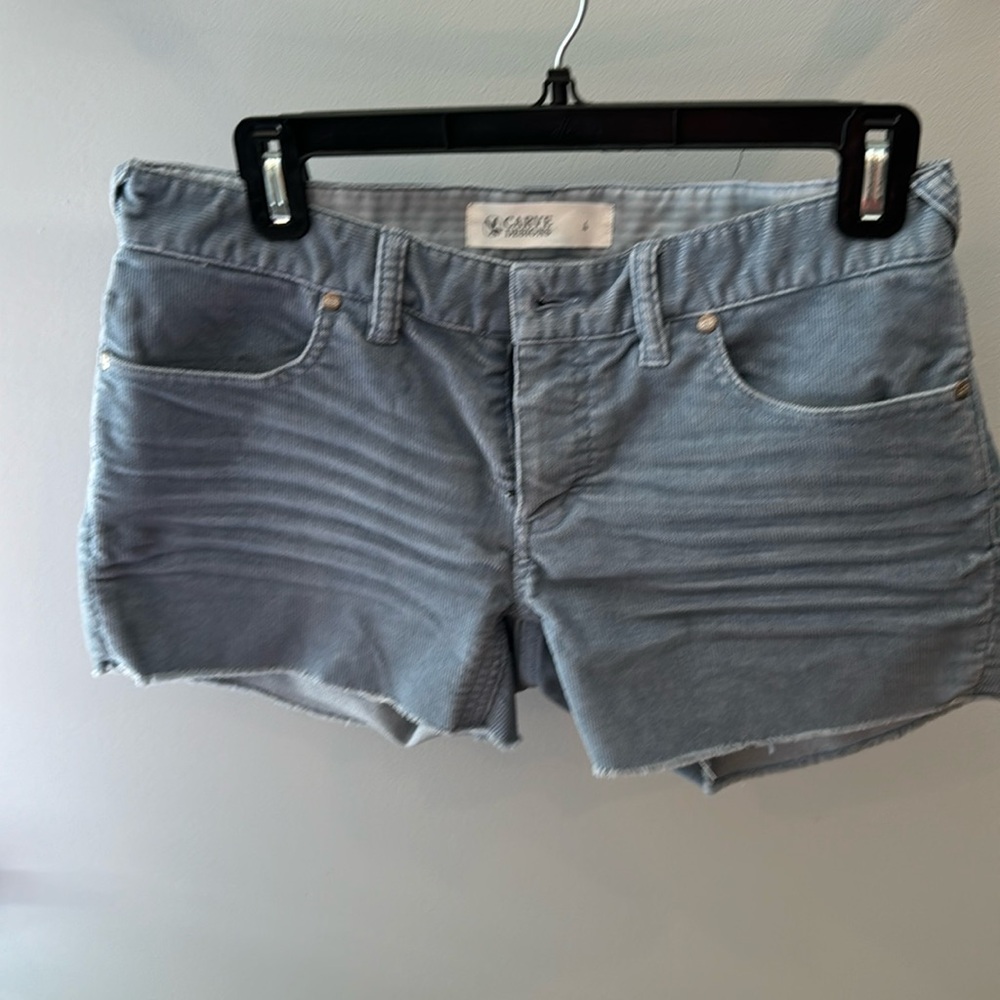 Women’s carve design shorts